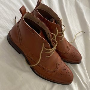 Mens Wingtip Dress Shoe